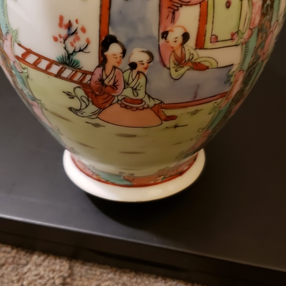 Vintage Robinson's Gold Leaf Vase - Picture 7 of 7